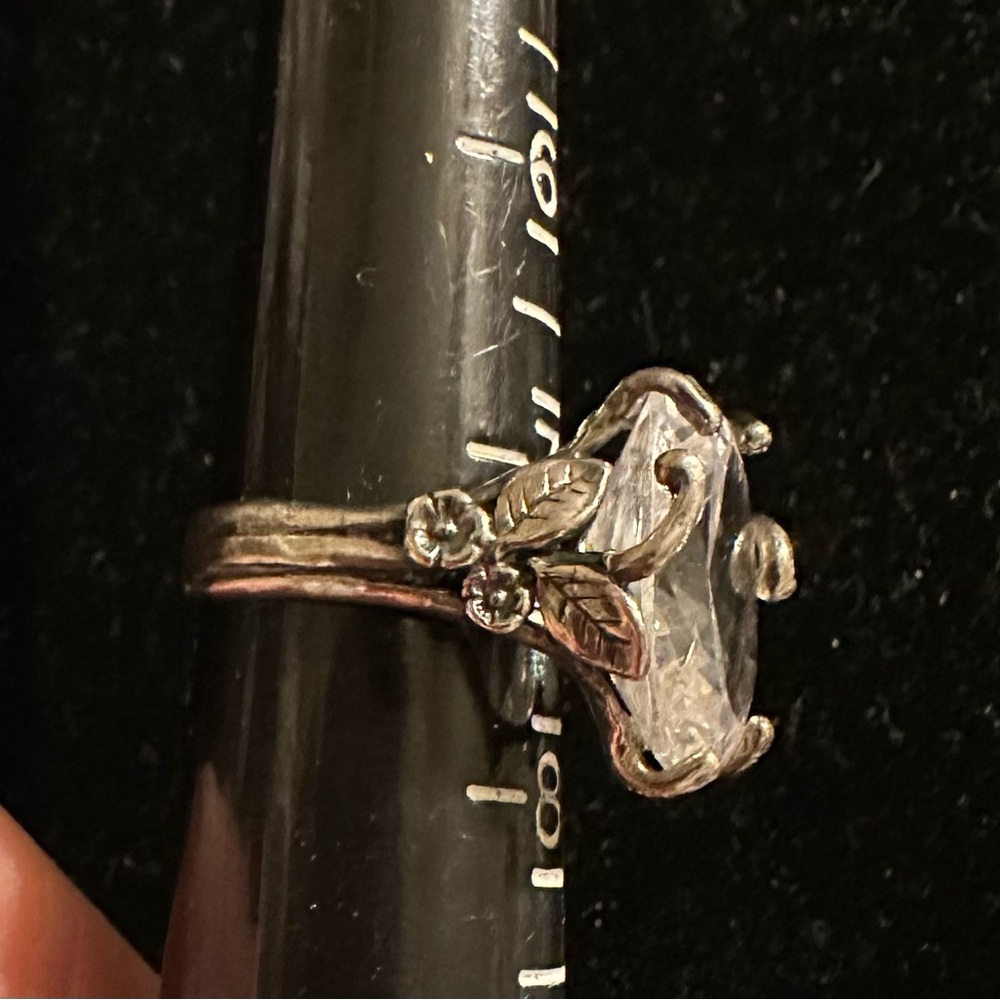 Israel 925‎ Sterling Silver & Crystal Ring Brutalist Floral Setting Sz 7.75 - Picture 6 of 10